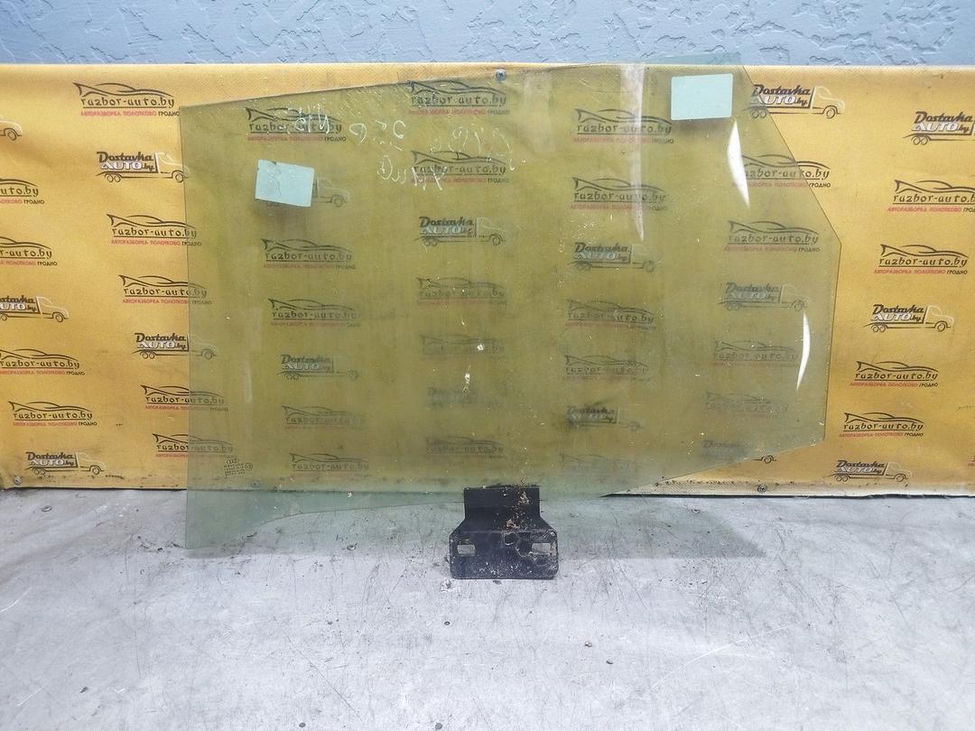 Стекло двери задней правой HFH7XW Audi A4 купить на авторазборке