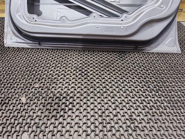 Дверь передняя правая OC5UY8 Volvo XC70 undefined