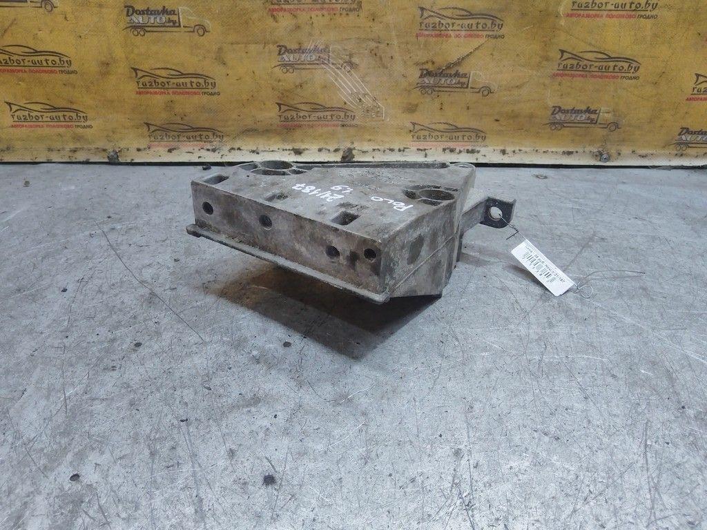 Кронштейн двигателя S9E656 Volkswagen Polo - Фото 2