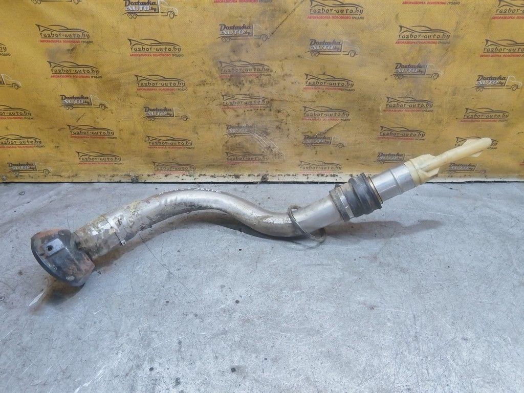 Горловина топливного бака D0BMF7 Audi 100 - Фото 5