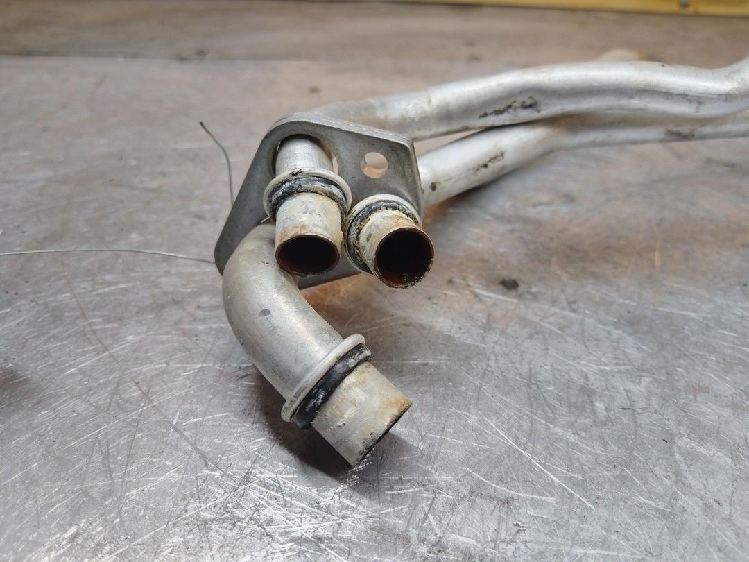 Патрубок отопителя (печки) UXA9SC BMW 5 E39 - Фото 2