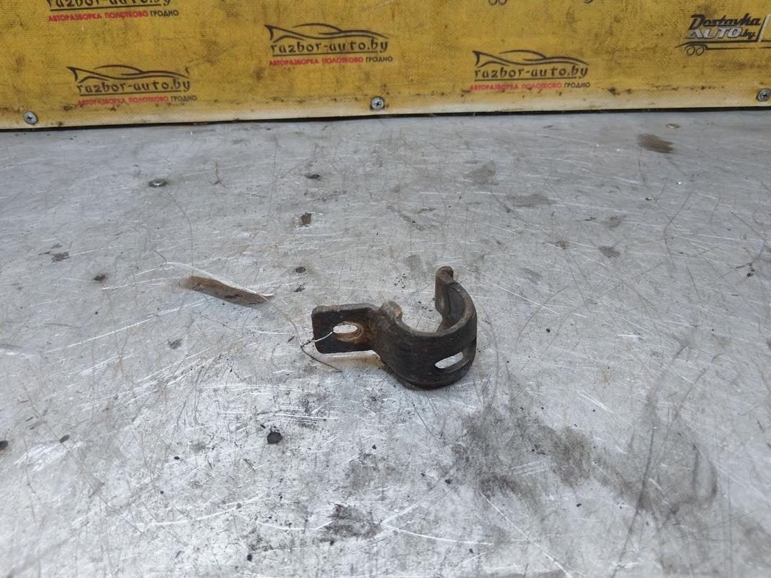 Крепление втулки стабилизатора E7YC1D Subaru Forester купить