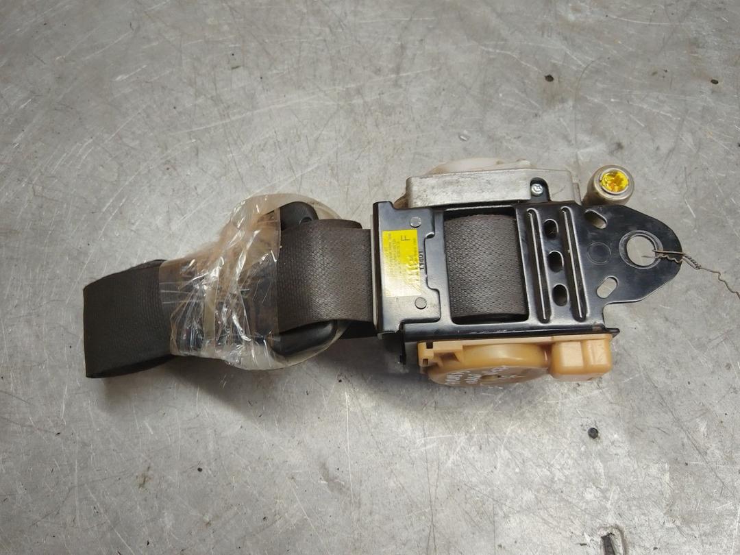 Ремень безопасности передний правый HD4LQ1 Toyota Avensis Verso - Фото 2