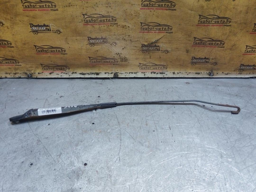 Щеткодержатель (поводок стеклоочистителя, дворник) A0MMX1 Peugeot 605 - Фото 2