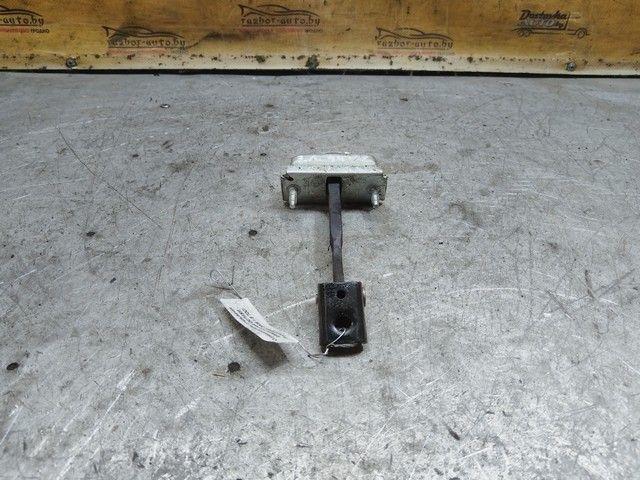 Ограничитель открывания двери задней QC7W5M Ford C-Max купить в магазине запчастей бу