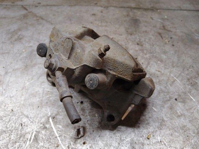 Суппорт передний правый 4UAS09 Volkswagen Passat - Фото 3