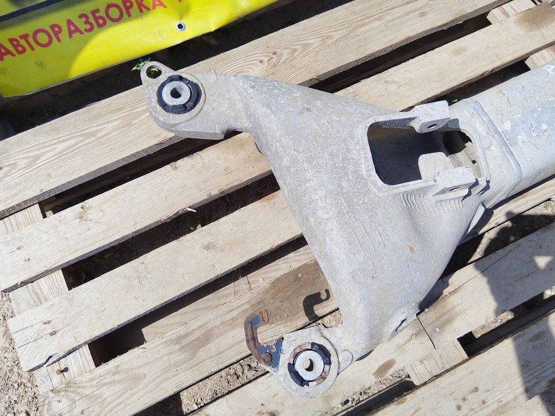 Балка подвески задняя Y4ZYF5 Peugeot 407 undefined