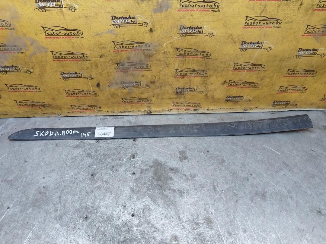 Молдинг двери передней левой ES6HCW Skoda Roomster - Фото 1