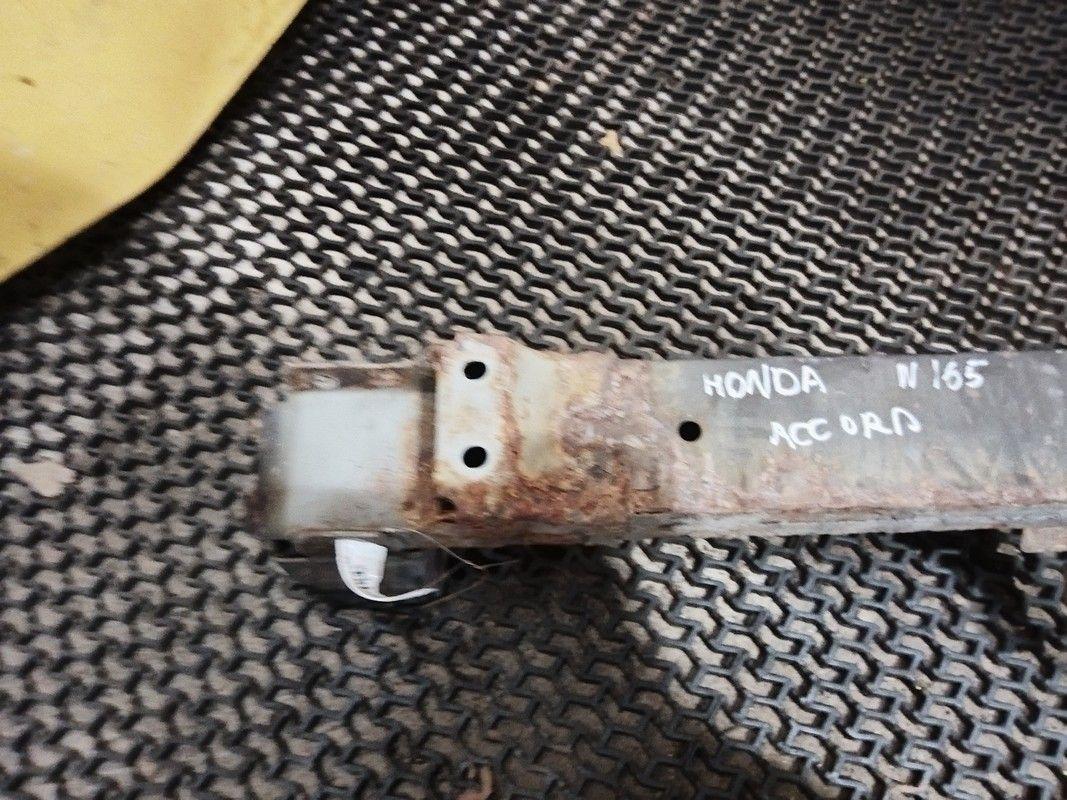 Усилитель бампера переднего 36SOSZ Honda Accord купить с доставкой