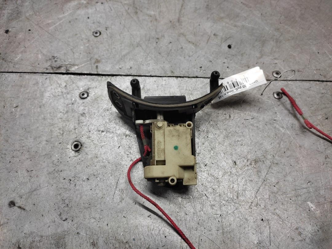 Активатор замка крышки топливного бака V3X0M1 Fiat Stilo