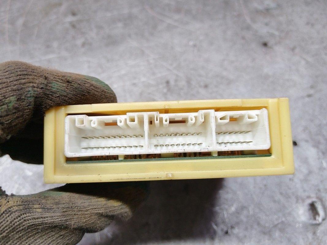 Блок управления (другие) ZQV723 Toyota Avensis Verso купить с доставкой