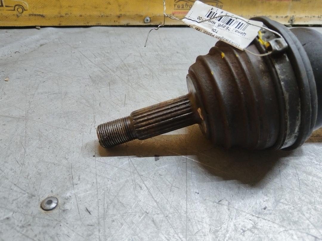 Полуось передняя правая (приводной вал, ШРУС) DJKPK9 Volkswagen Passat купить