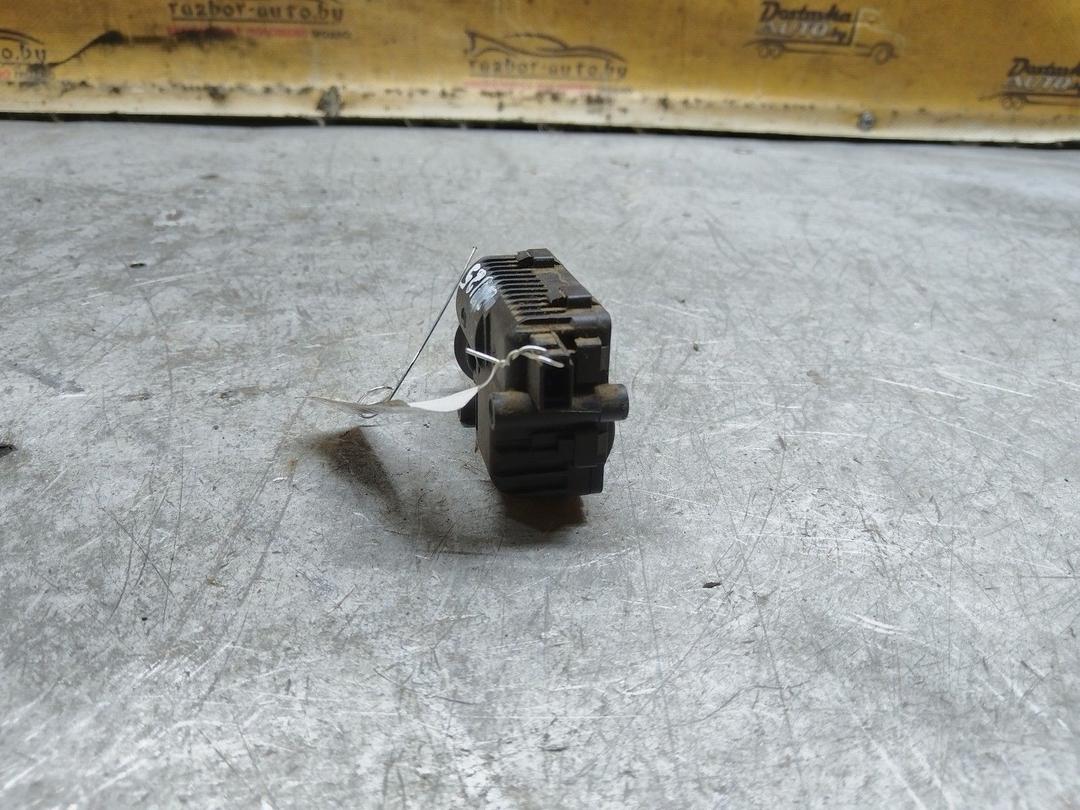 Активатор замка крышки топливного бака G1N329 Opel Astra купить с доставкой