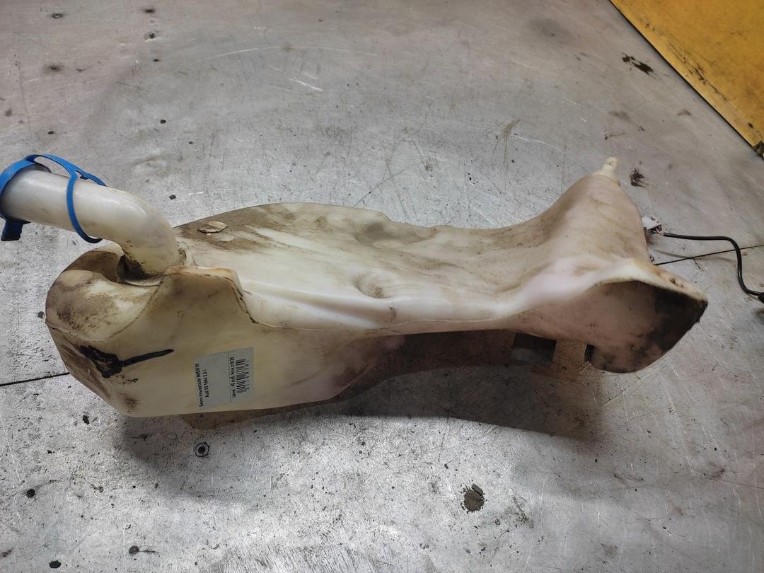 Бачок омывателя 9H5MYK Audi 80