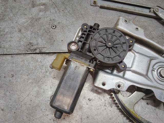 Стеклоподъемник электрический передний левый 4MYOVA Toyota Yaris купить на авторазборке