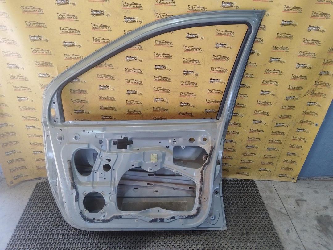 Дверь передняя правая O09W82 Renault Scenic RX4 undefined