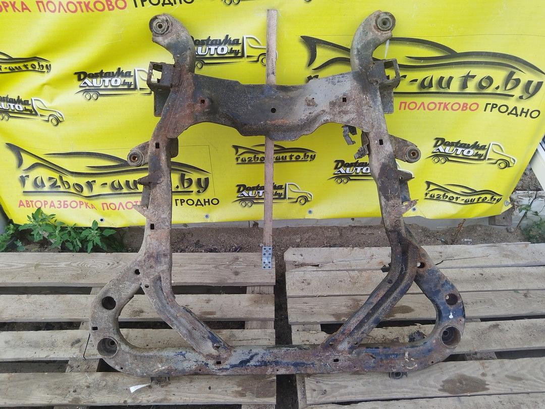 Балка подвески передняя (подрамник) JDUH9I Opel Vectra