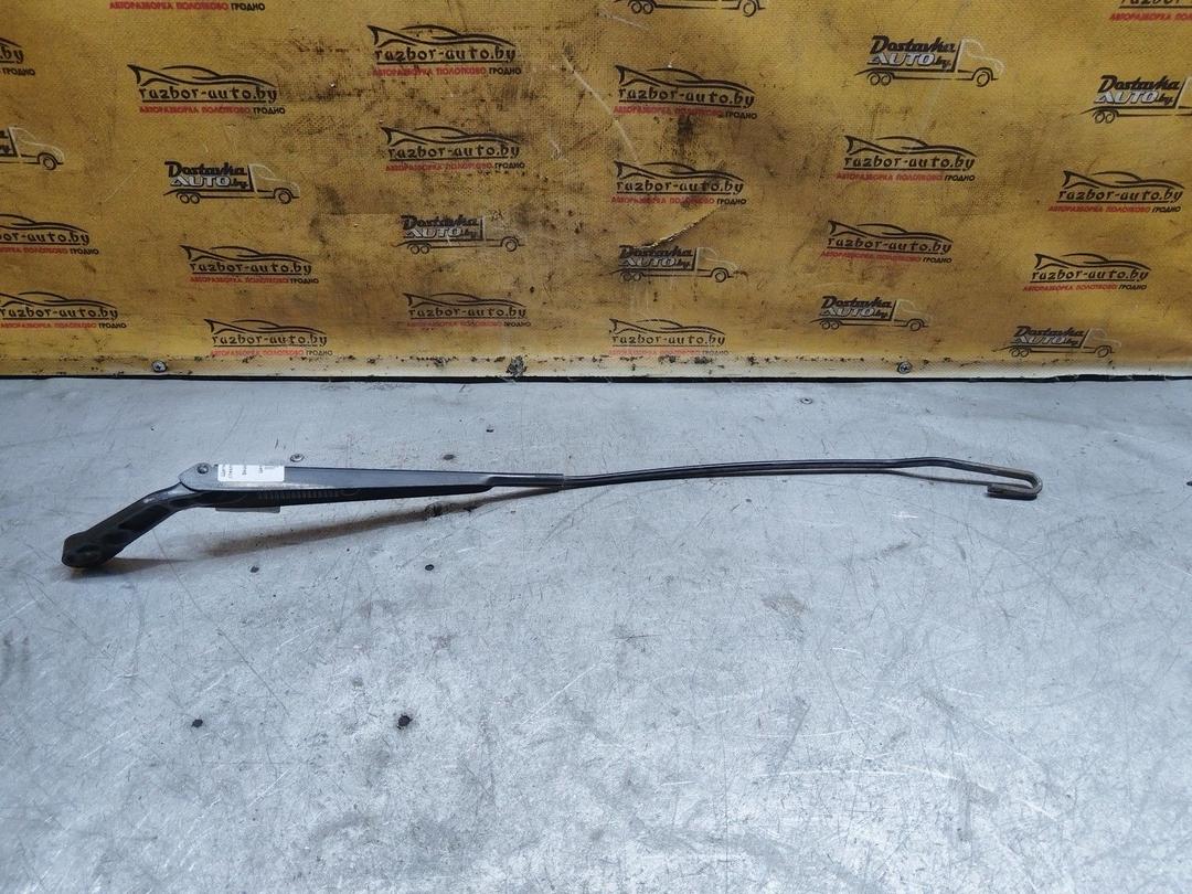 Щеткодержатель (поводок стеклоочистителя, дворник) 6M12M9 Skoda Octavia купить на авторазборке