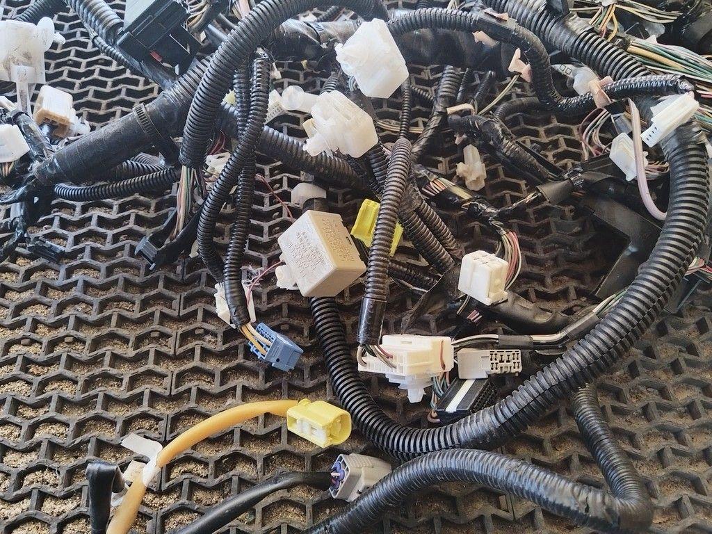 Проводка салона 044G6W Toyota Corolla Verso - Фото 11