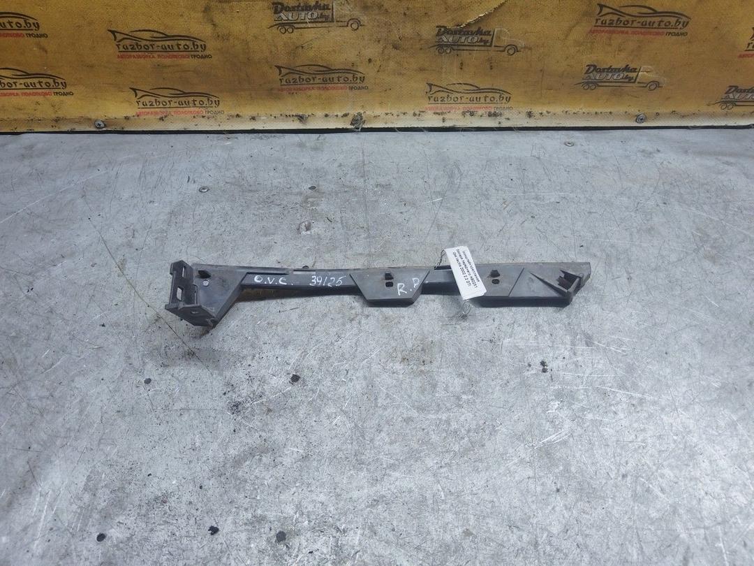 Кронштейн крепления бампера переднего H502X1 Opel Vectra