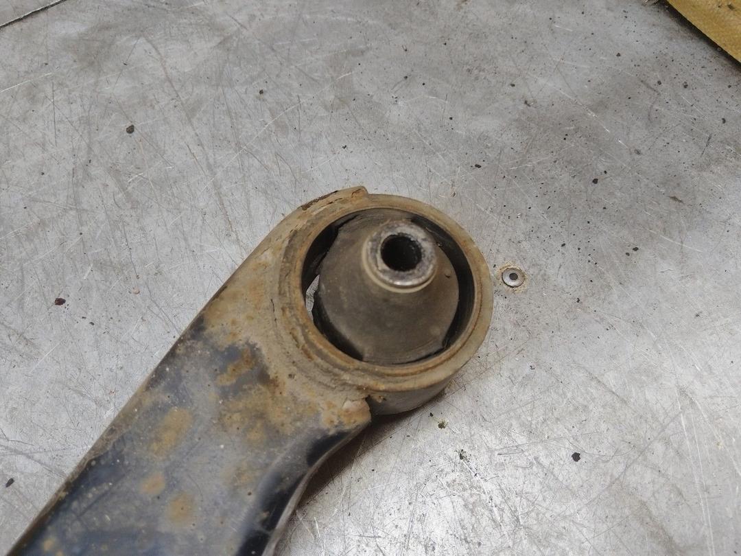 Рычаг передний правый PICO9A Hyundai Trajet - Фото 2