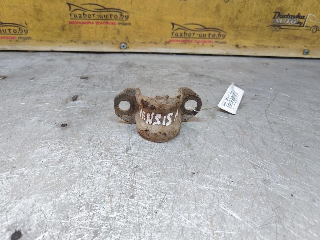 Крепление втулки стабилизатора GCHWS7 Toyota Avensis