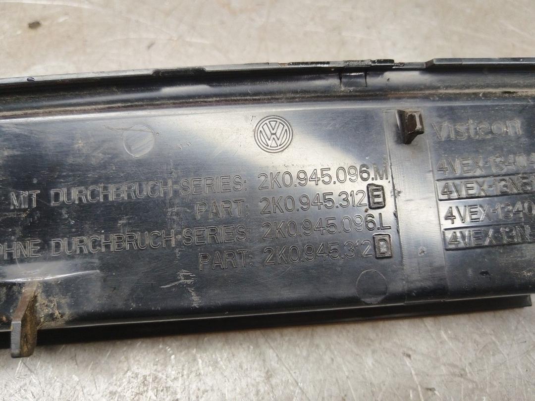 Накладка под фонарь правый XRFMZ2 Volkswagen Caddy купить с доставкой