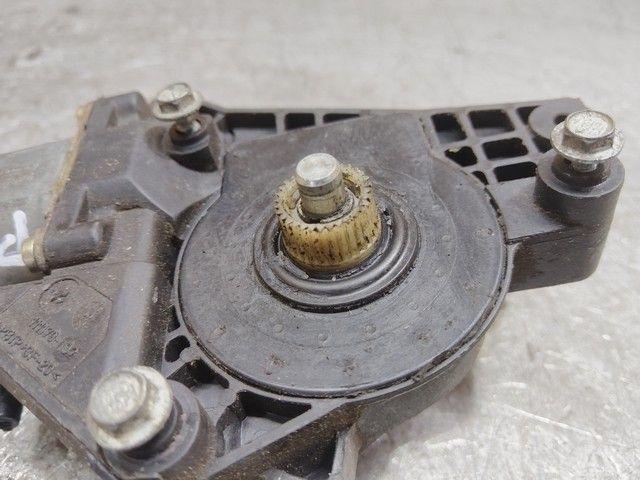 Моторчик стеклоподъемника передний левый DIWSVG Peugeot 406 купить