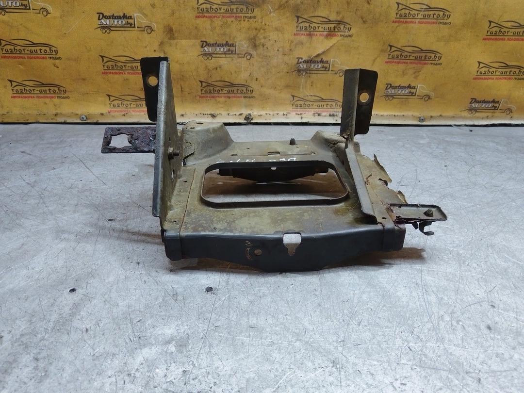 Полка аккумулятора UBYKCI Daewoo Nubira купить