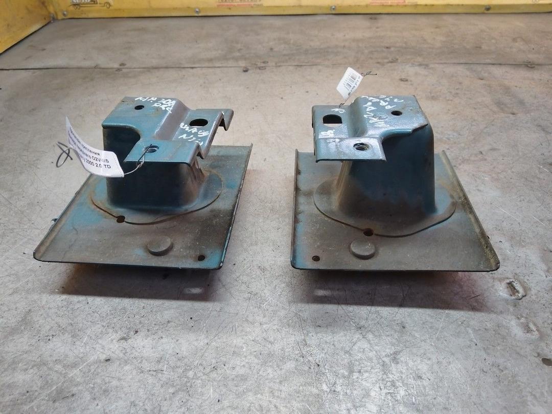 Кронштейн крепления бампера переднего O2V4IS Mazda Premacy - Фото 3