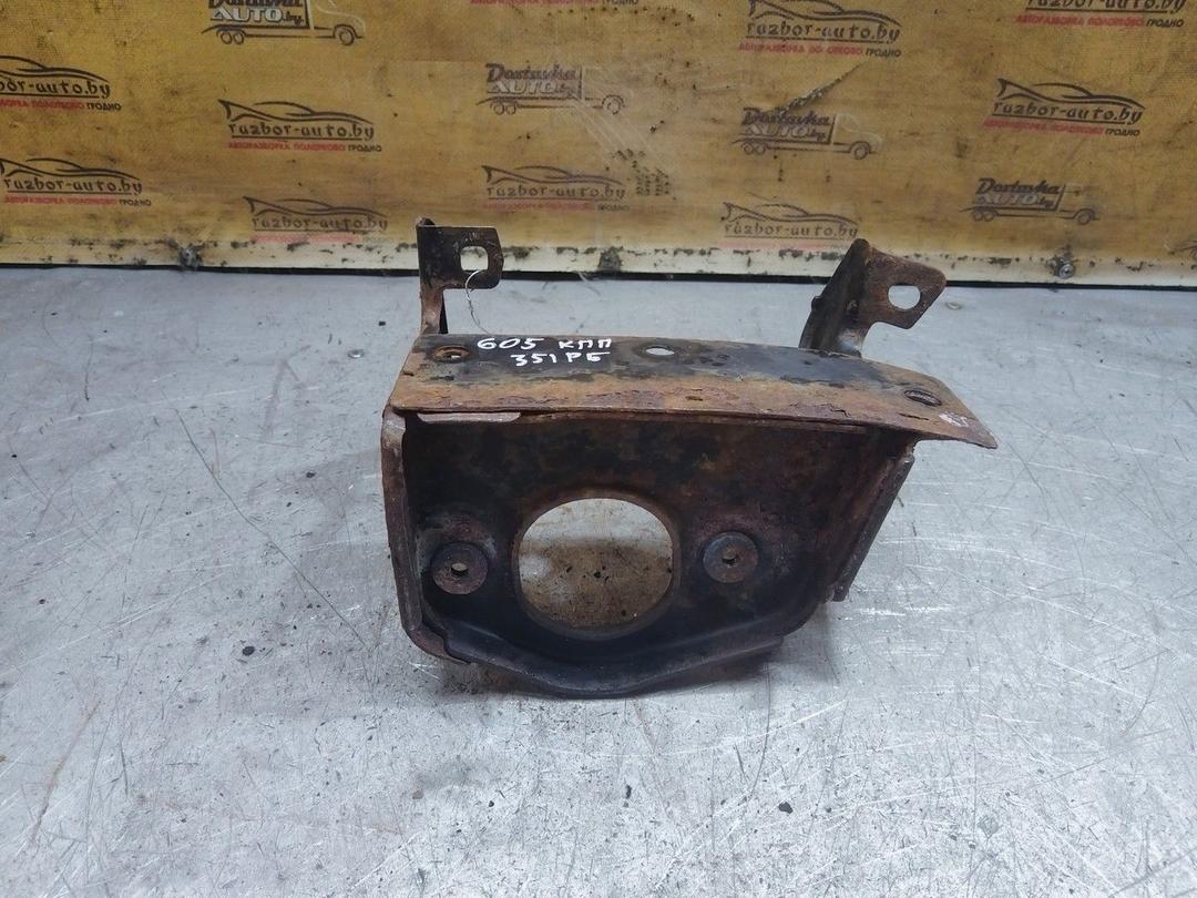 Кронштейн КПП UMQMOS Peugeot 605 - Фото 3