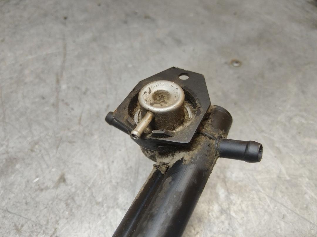 Топливная рампа 1F05X0 Peugeot 406 - Фото 3