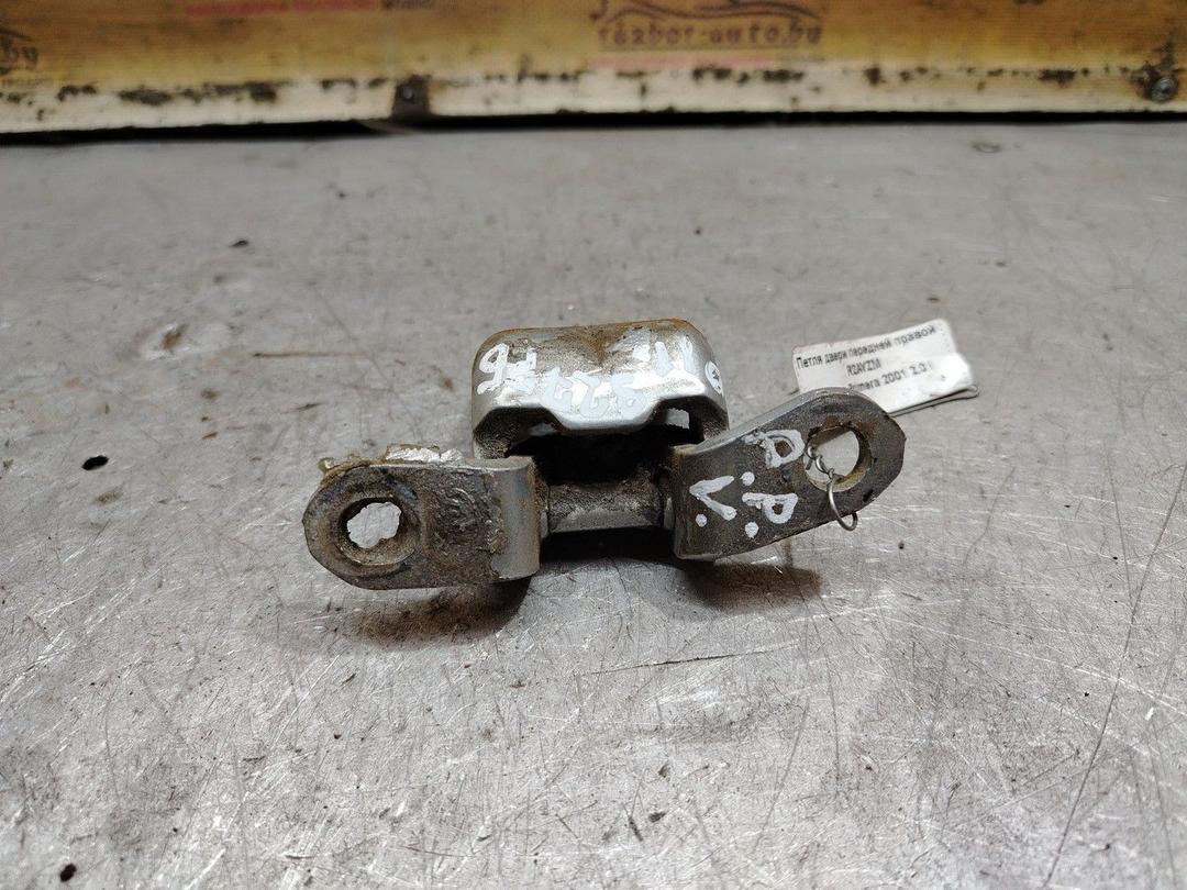 Петля двери передней правой R2AYZM Nissan Primera - Фото 3