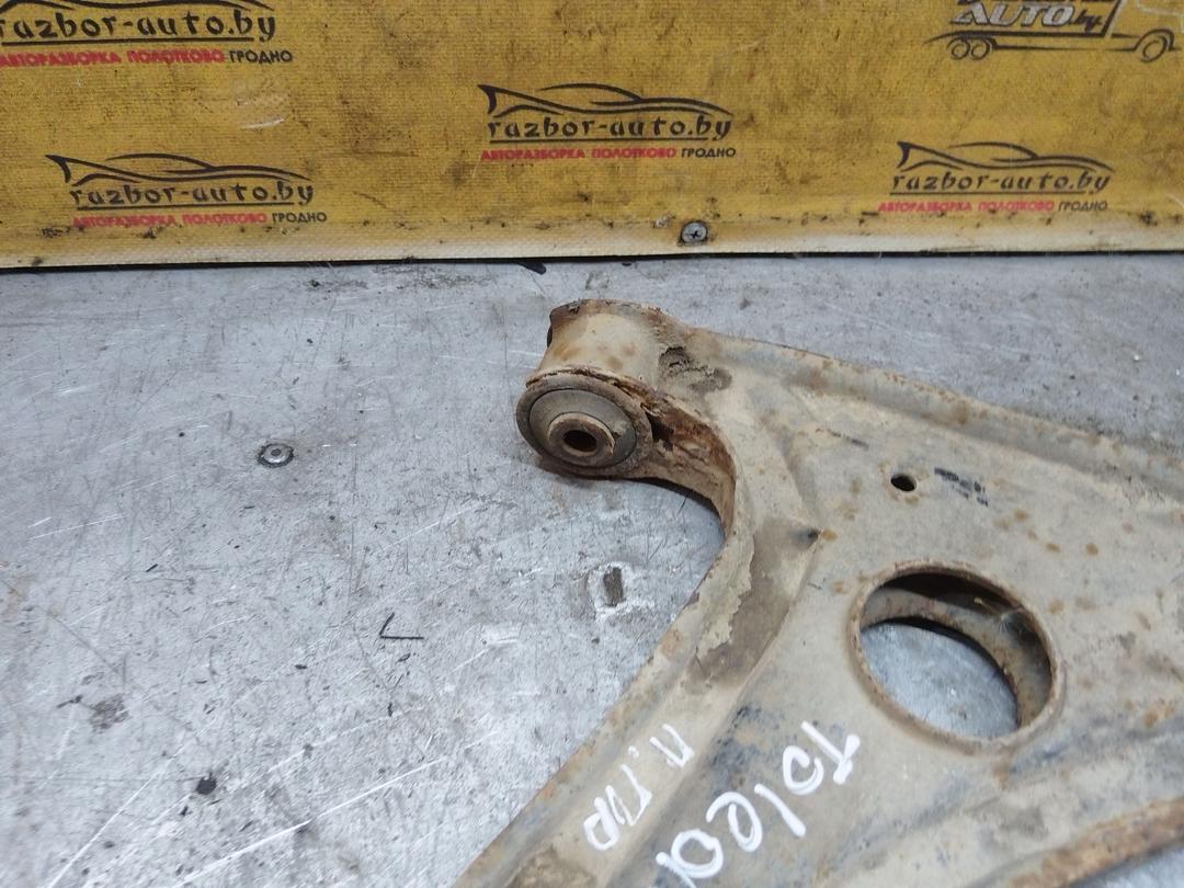 Рычаг передний правый 2QO15N Seat Toledo - Фото 2