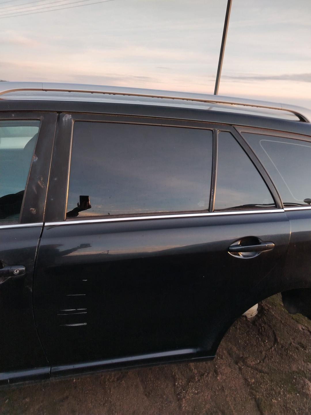 Стекло двери задней левой 0S59MW Toyota Avensis