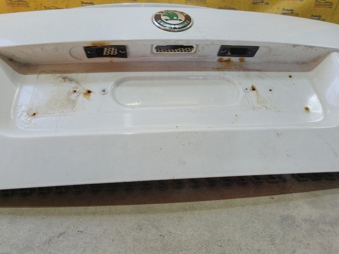 Крышка багажника (дверь 3-5) KIVFZX Skoda Fabia купить в магазине запчастей бу