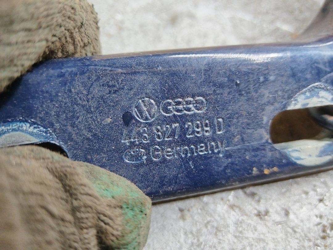 Петля крышки багажника ABJ5GJ Audi 100 купить в магазине запчастей бу