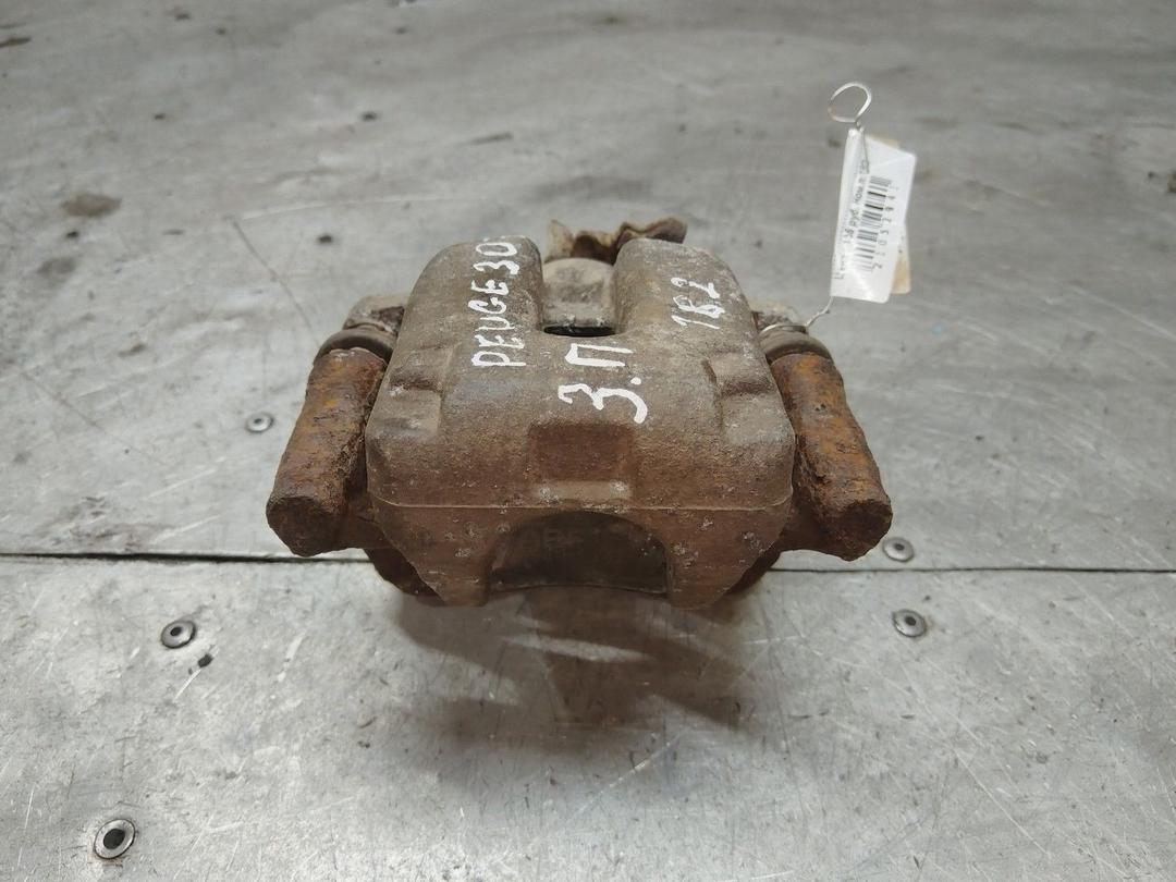 Суппорт задний правый 529596 Peugeot 307