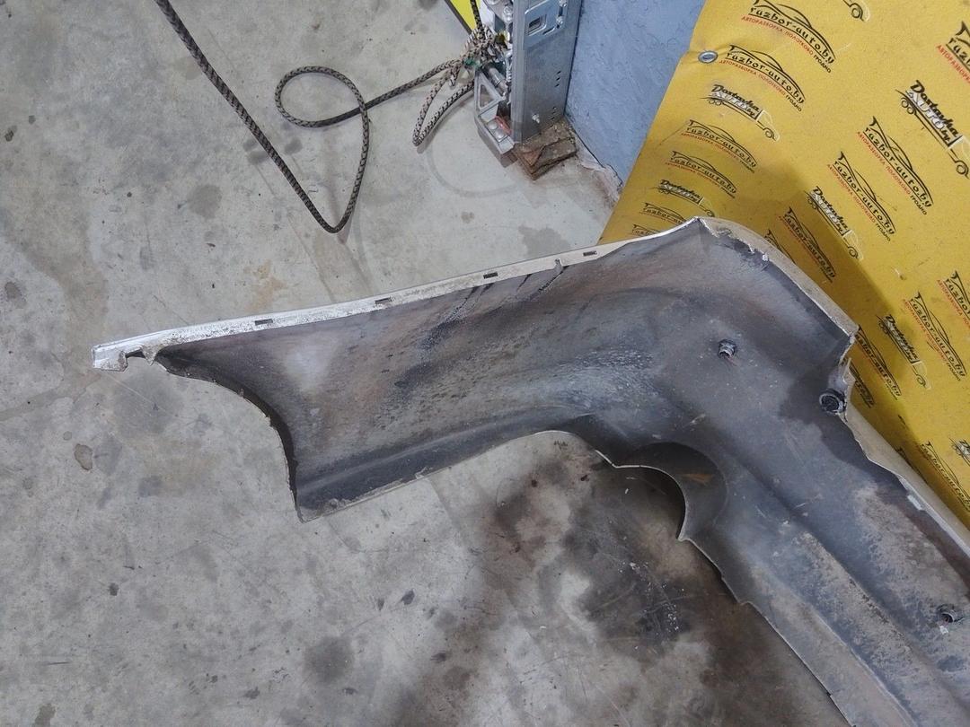 Бампер задний YADG2I Mitsubishi Grandis undefined