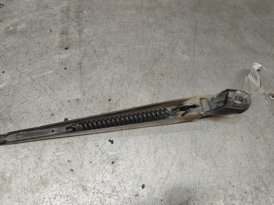 Щеткодержатель (поводок стеклоочистителя, дворник) X2QDFF Peugeot 306 купить