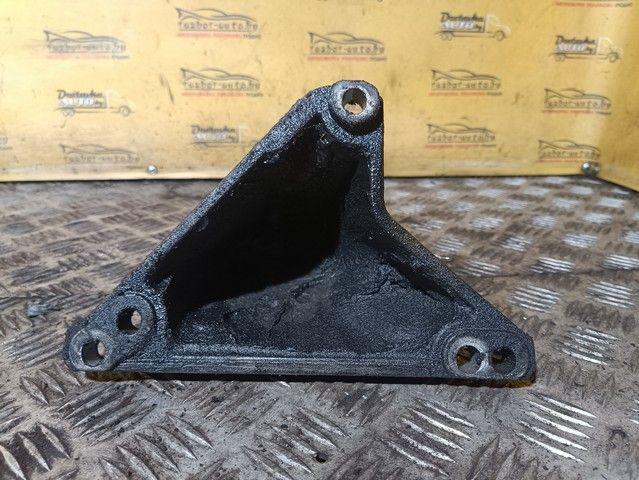 Кронштейн двигателя SQ6A26 Volkswagen Passat - Фото 3