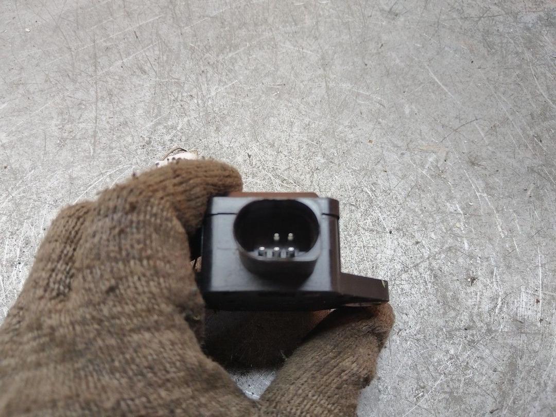 Датчик ускорения W1RRPU Audi A6 - Фото 3