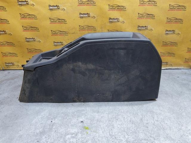 Консоль салона (кулисная часть) E20CL1 Opel Zafira undefined