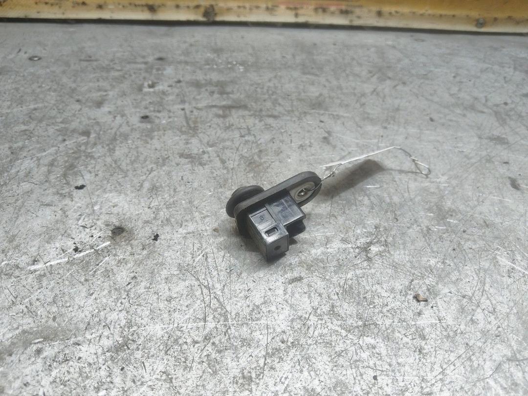 Выключатель концевой (концевик) O07X48 Mitsubishi Grandis купить