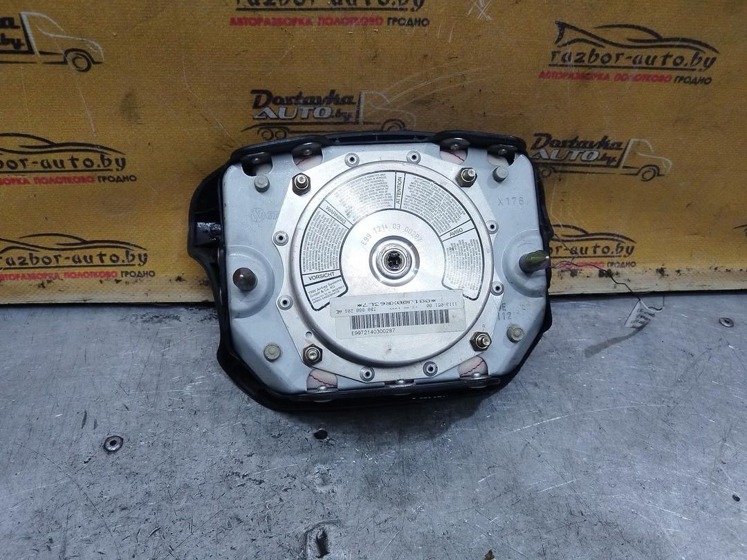 Подушка безопасности водителя QZG8V4 Volkswagen Golf - Фото 8