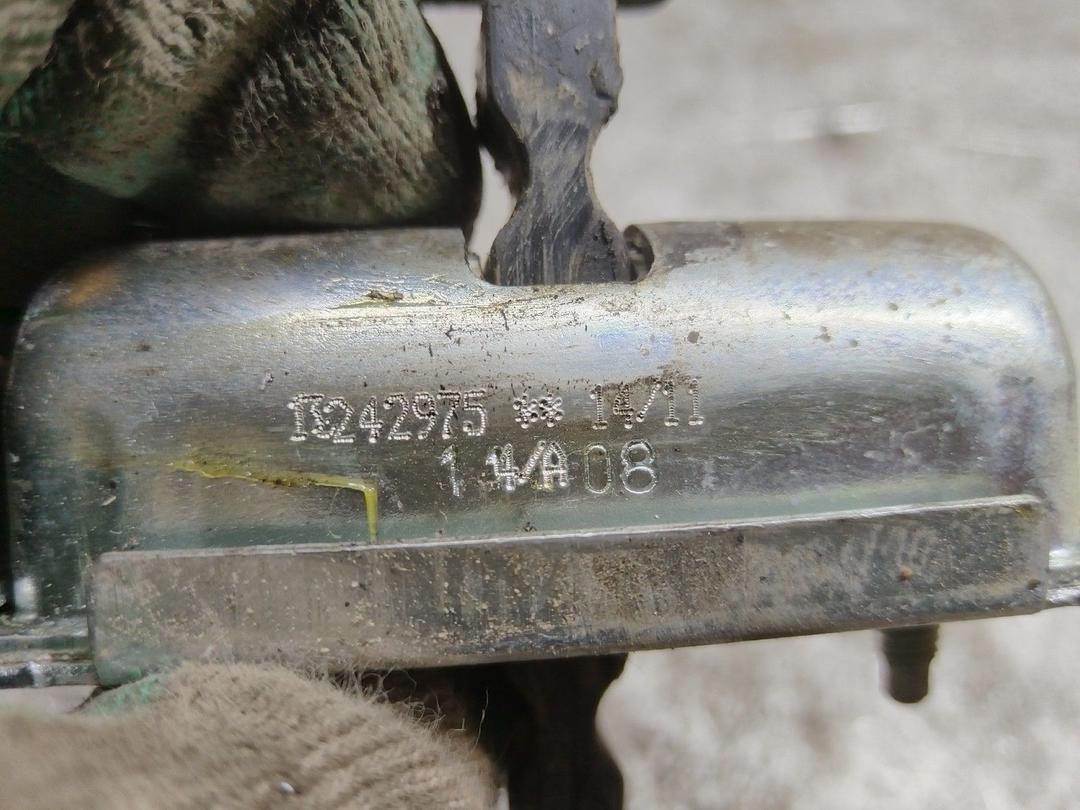 Ограничитель открывания двери передней 9U96HG Opel Corsa купить в магазине запчастей бу