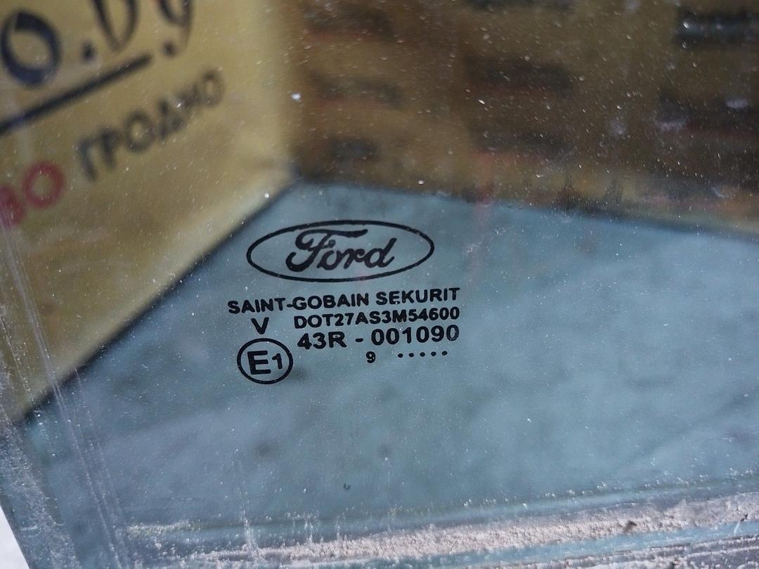 Стекло двери задней левой UO0E3J Ford Galaxy купить