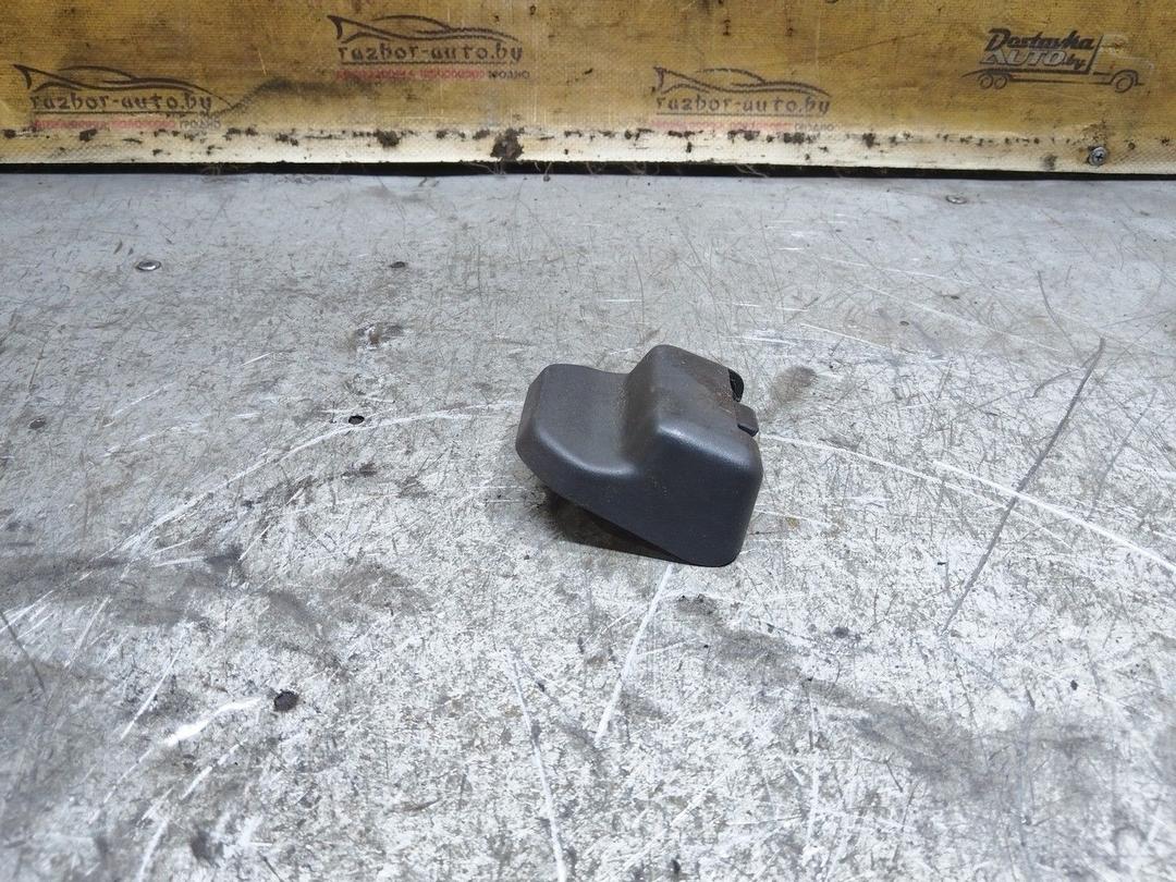 Пластик салазок сиденья CLVKN6 Volvo XC70 - Фото 2