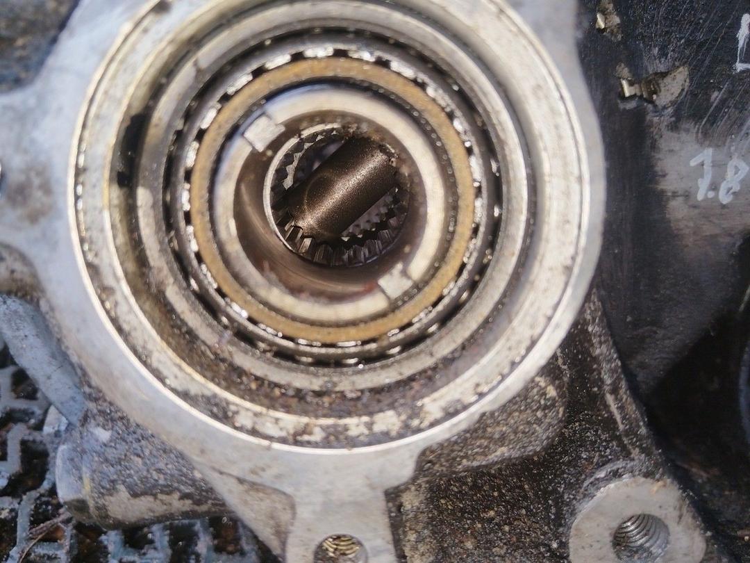КПП механическая (МКПП) 5-ступенчатая D76B3F Peugeot 406 undefined