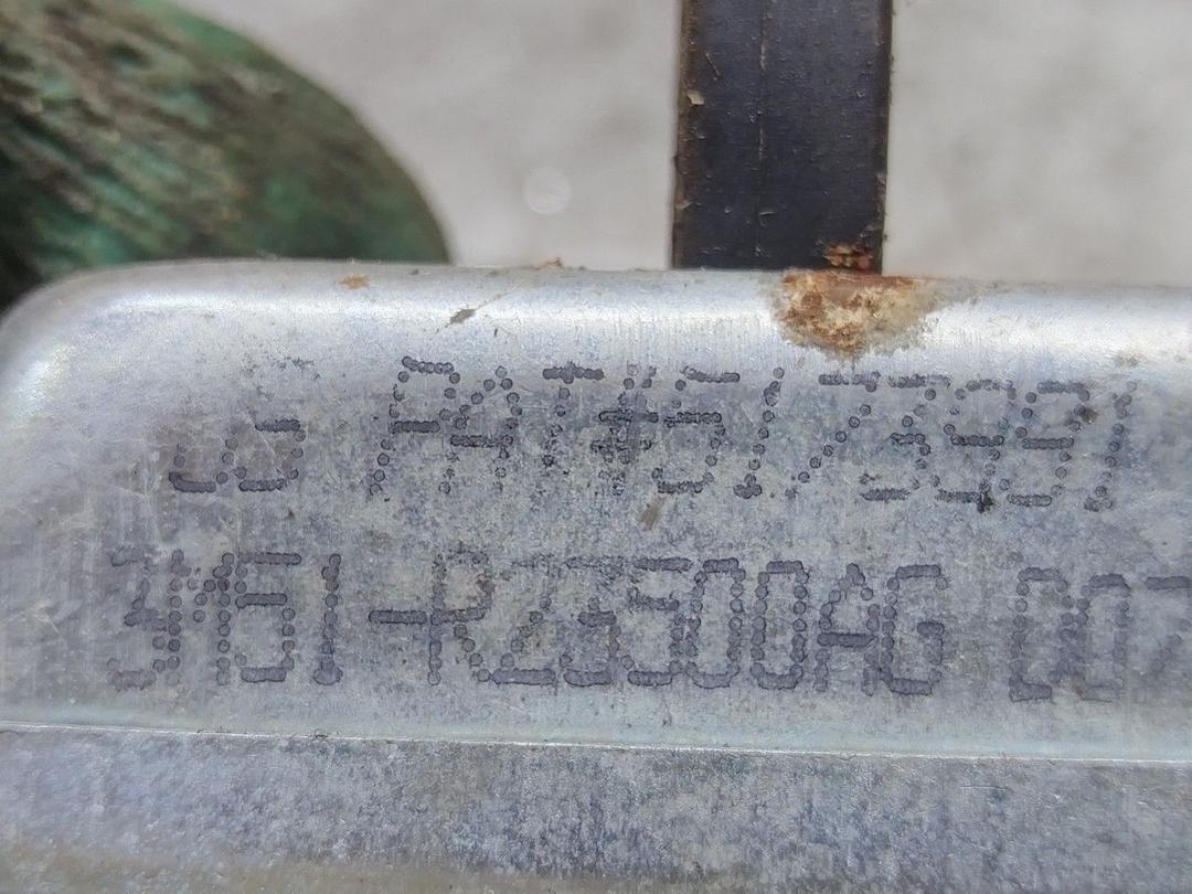 Ограничитель открывания двери задней GD2RLH Ford Focus - Фото 4